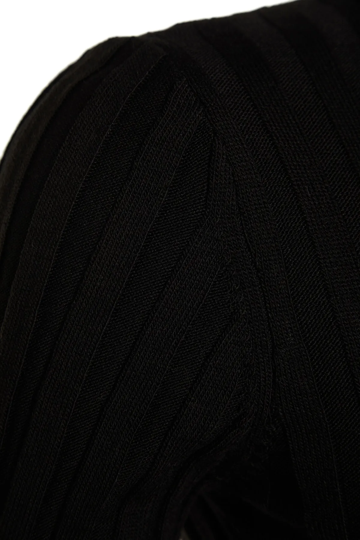 Trendyol Collection  Schwarzes Mini-Strickkleid mit hohem Kragen TWOAW22EL0021