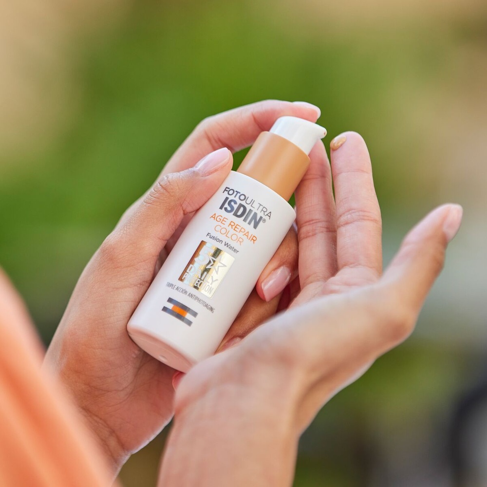isdin Age Repair Color Crème solaire teintée Anti-âge SPF50