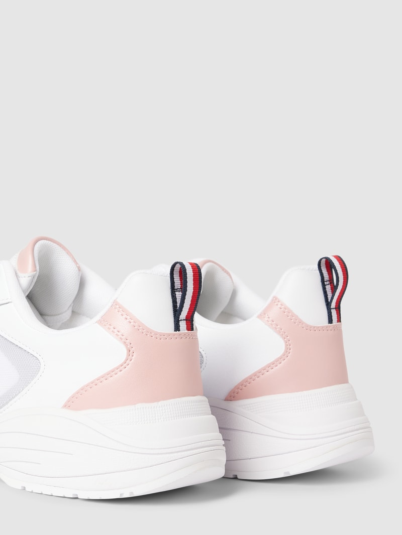 Sneaker mit Schnürverschluss in weiß