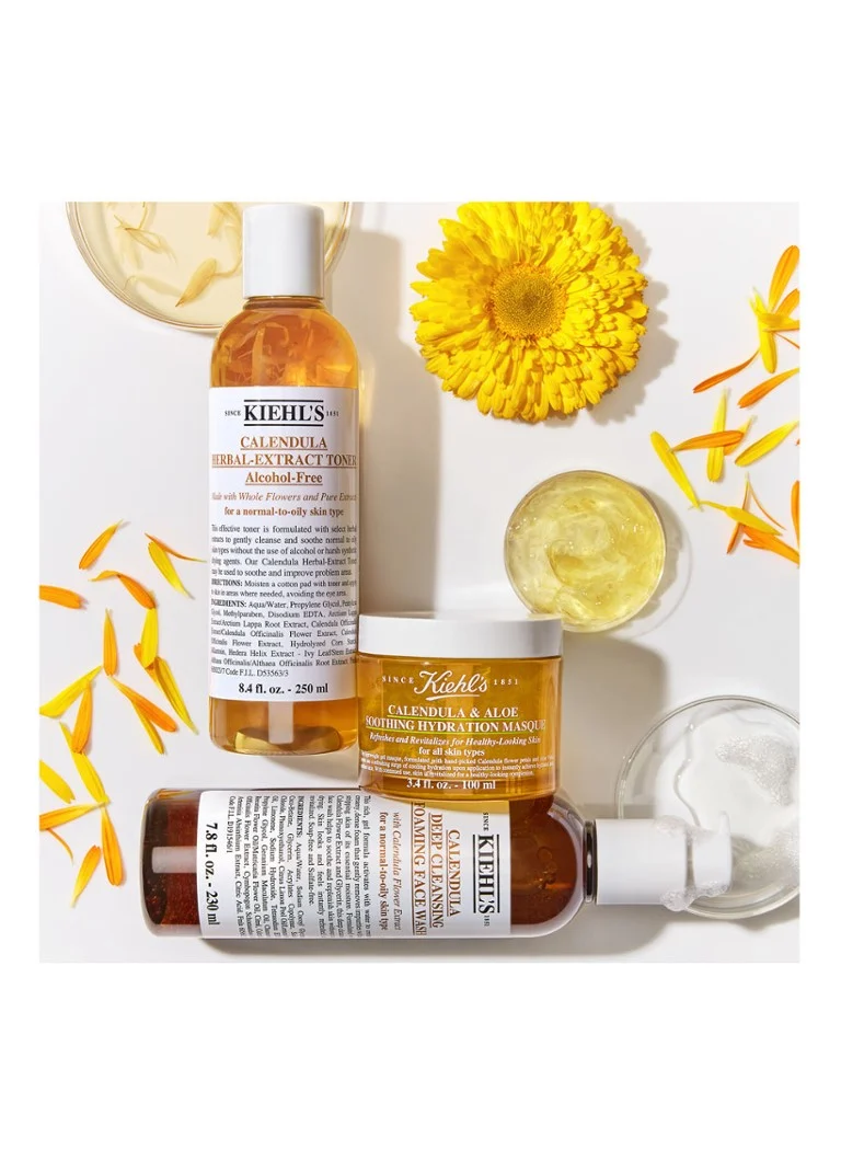 Spumă de curățare cu gel spumant și aromă de gălbenele Kiehl's