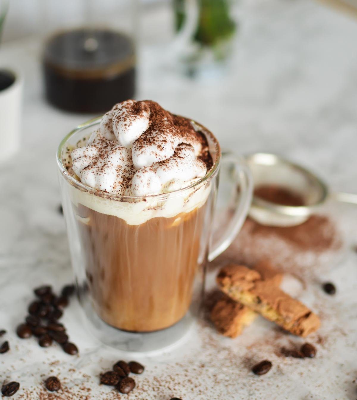 Sendez Thermoglas 4 Doppelwandige Gläser mit Henkel 360ml Latte Macchiato Trinkglas Kaffeegläser, Glas