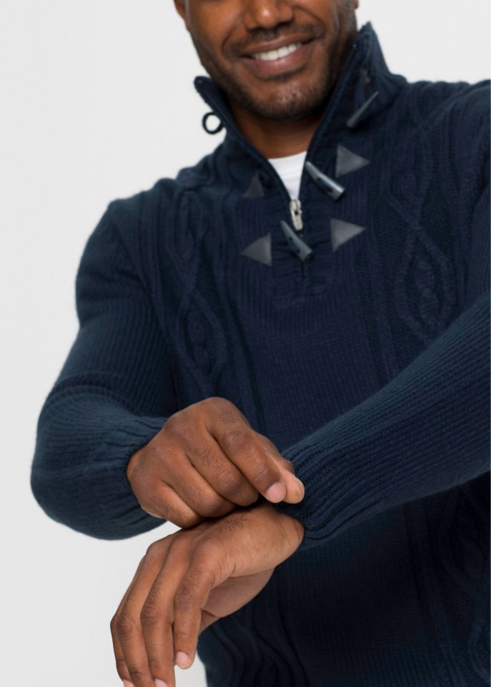 Pullover mit Zopfmuster