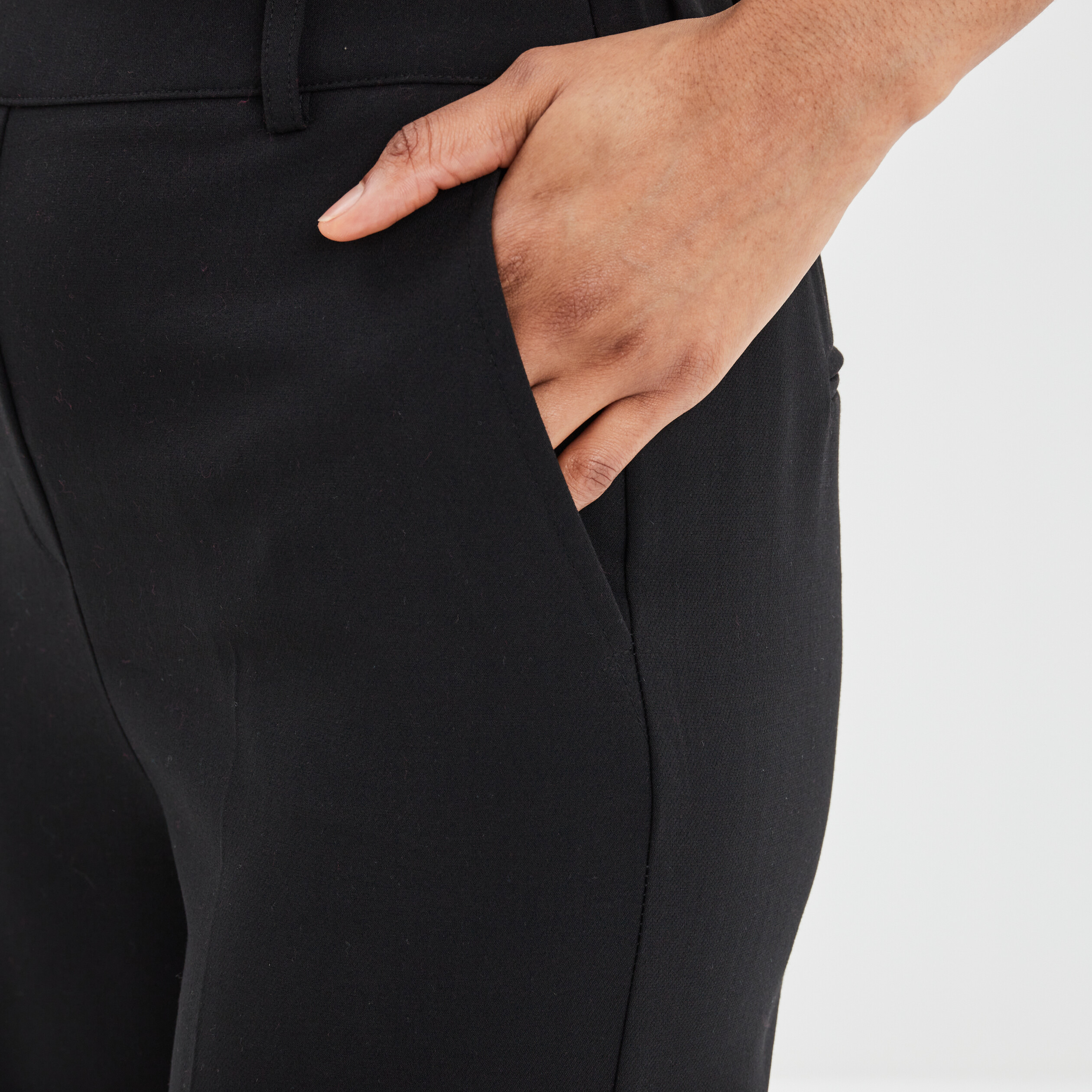 Pantalon large cargo à pinces noir femme | La Halle