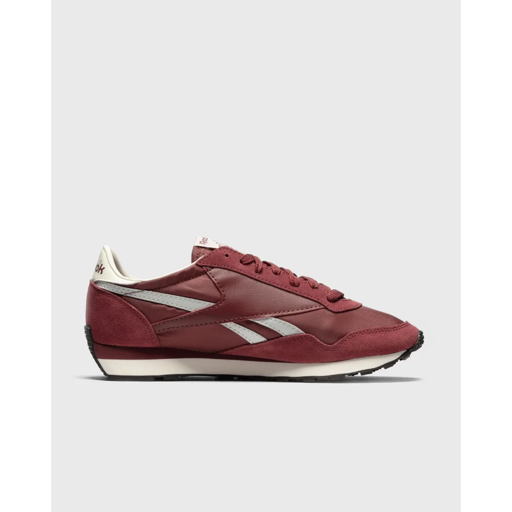 Reebok Aztec II H04982 / rot