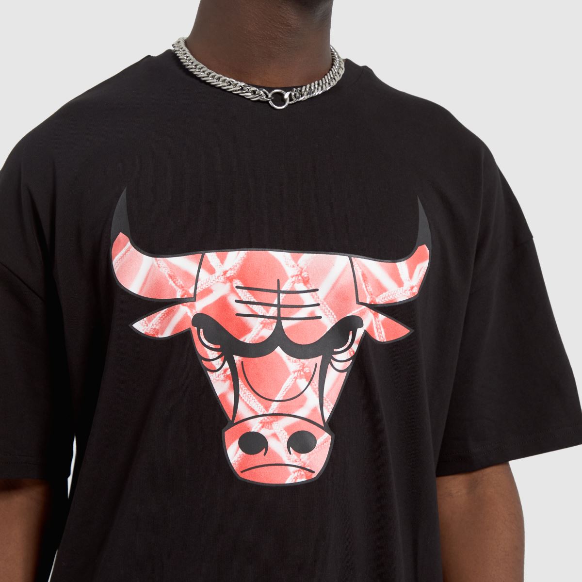 New Era – Svart t-shirt med infill-logotyp