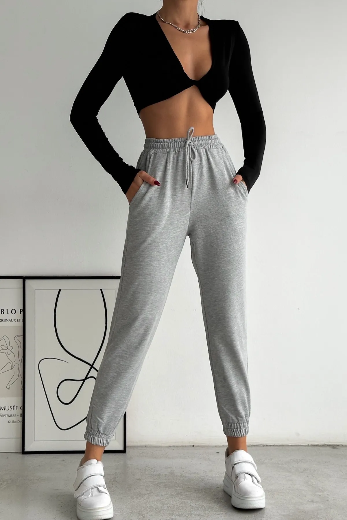 FEMELLE  Taschen-Jogginghose mit elastischem Bund und Beinen