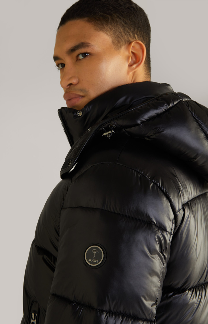 Steppjacke Ambro mit Kapuze in Schwarz
