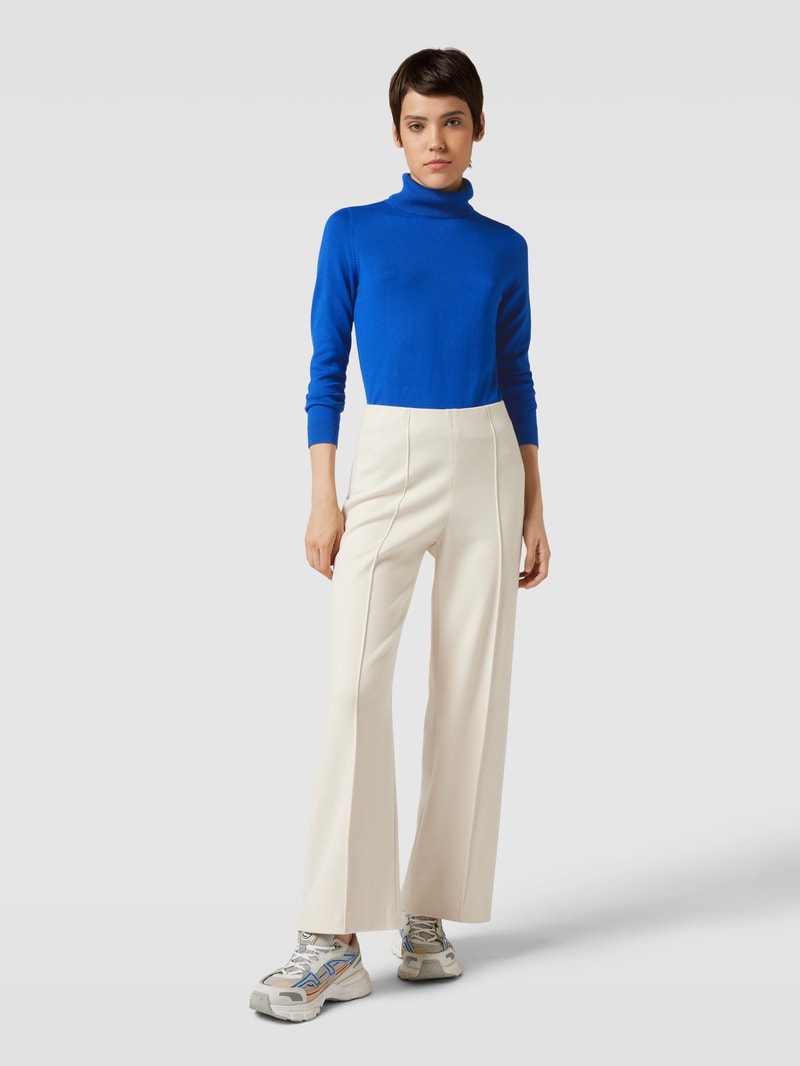 Rollkragenpullover in unifarbenem Design mit Label-Detail in royalblau
