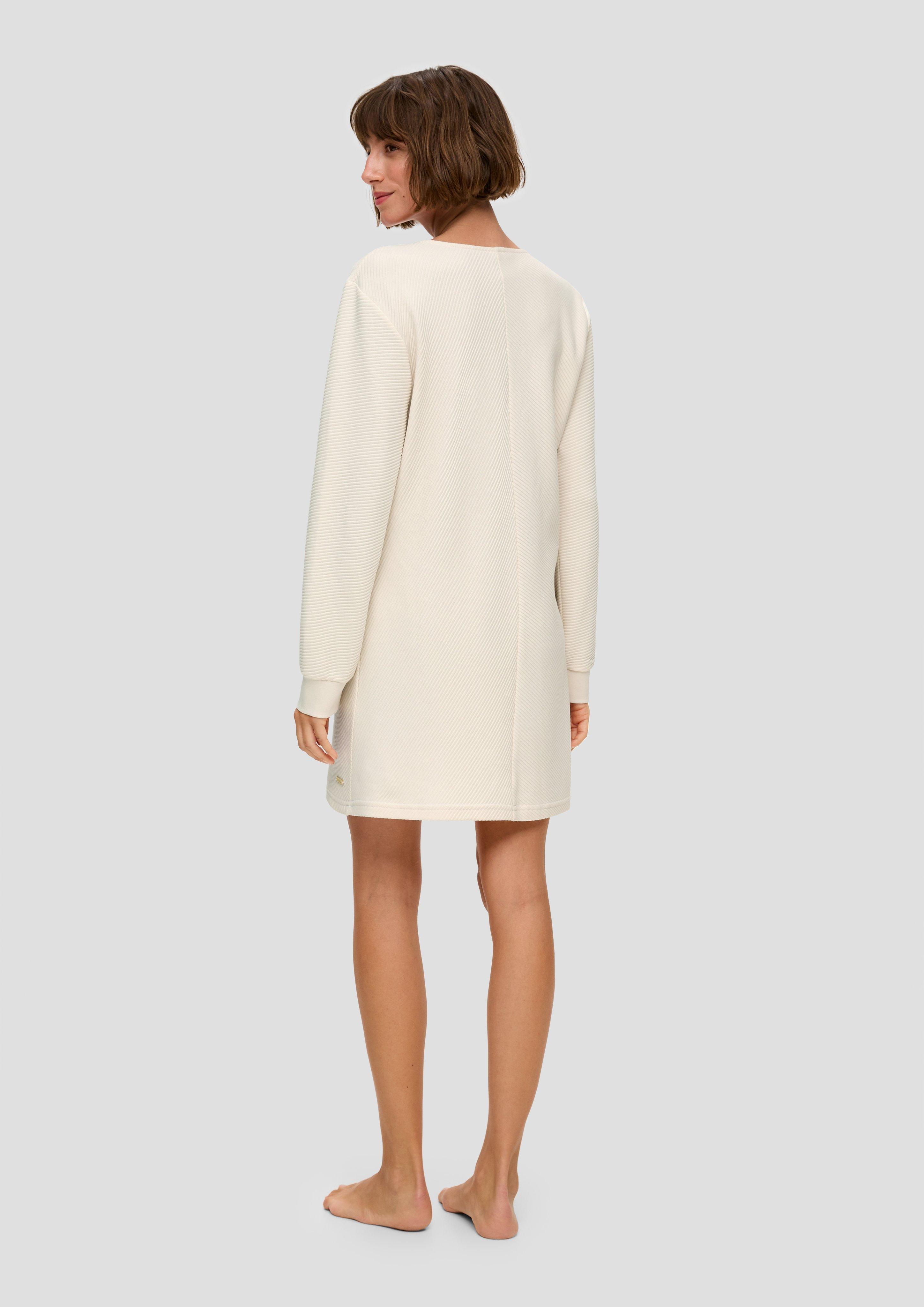 Pyjama-Sweatkleid mit V-Ausschnitt  6009255-727