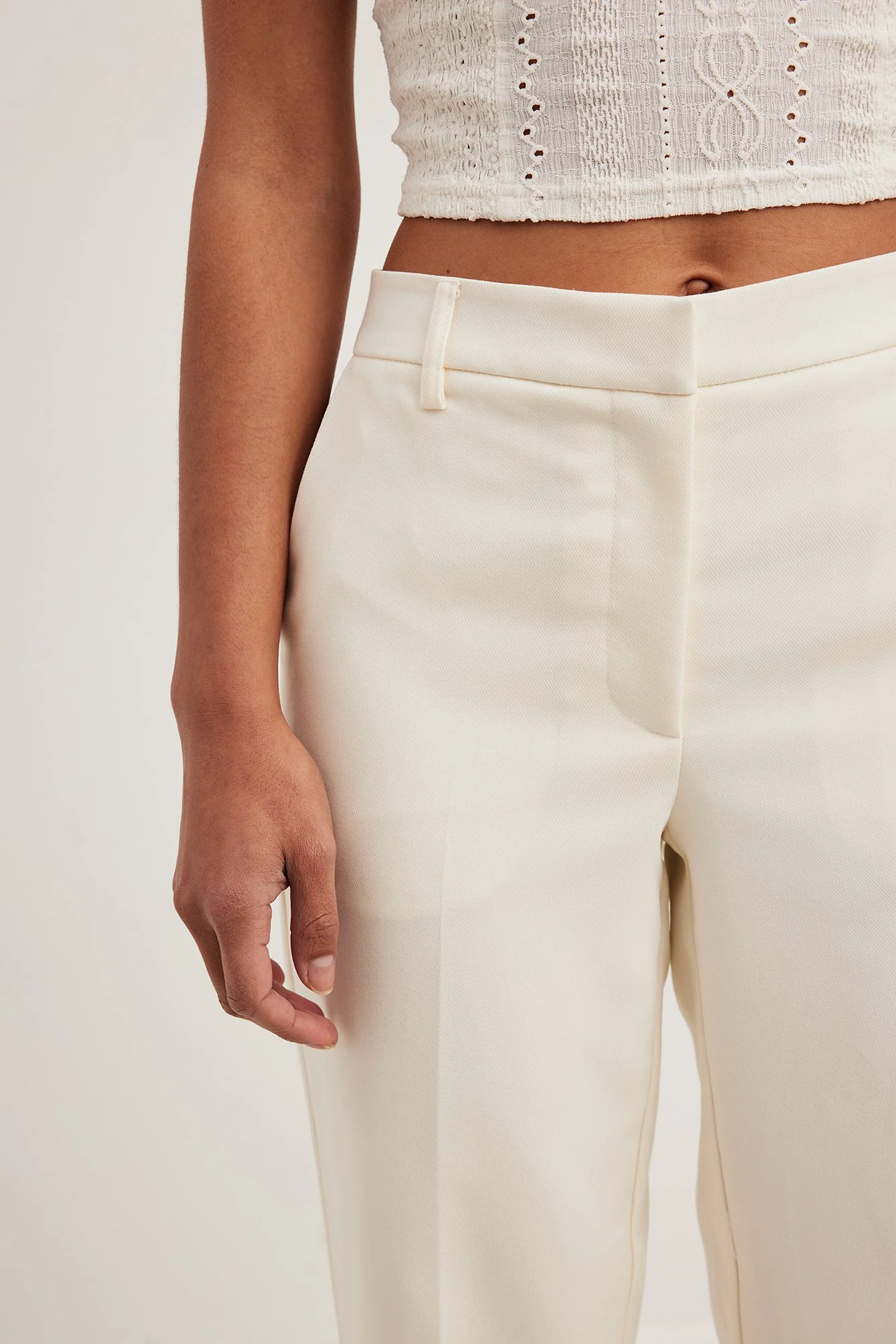 Gerade Anzughose mit mittlerer Taille