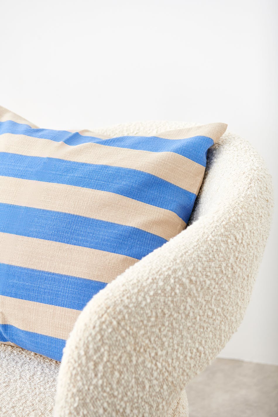 Striped cushion cover