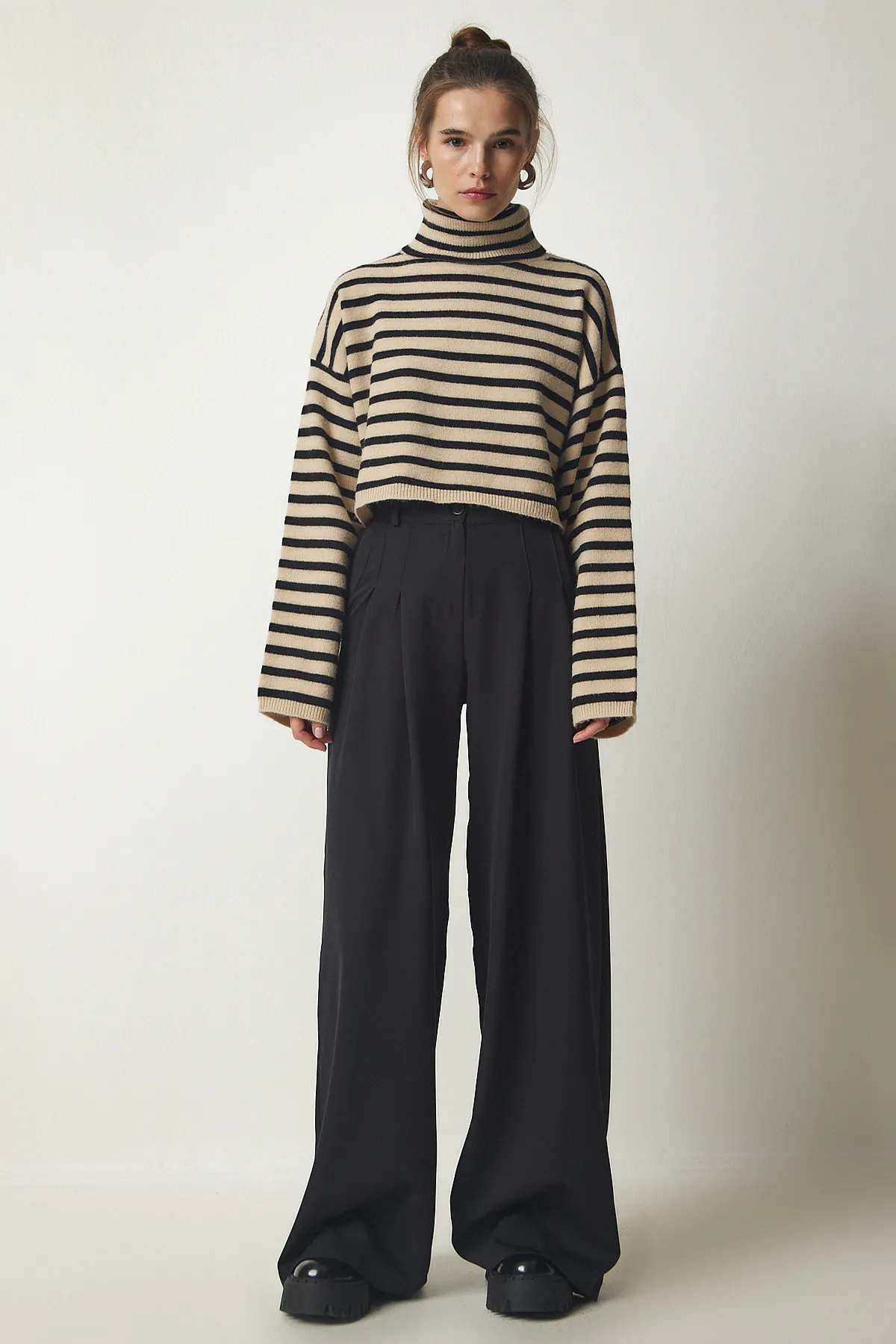 Happiness İstanbul  Schwarze plissierte Palazzo-Webhose für Damen FN03139