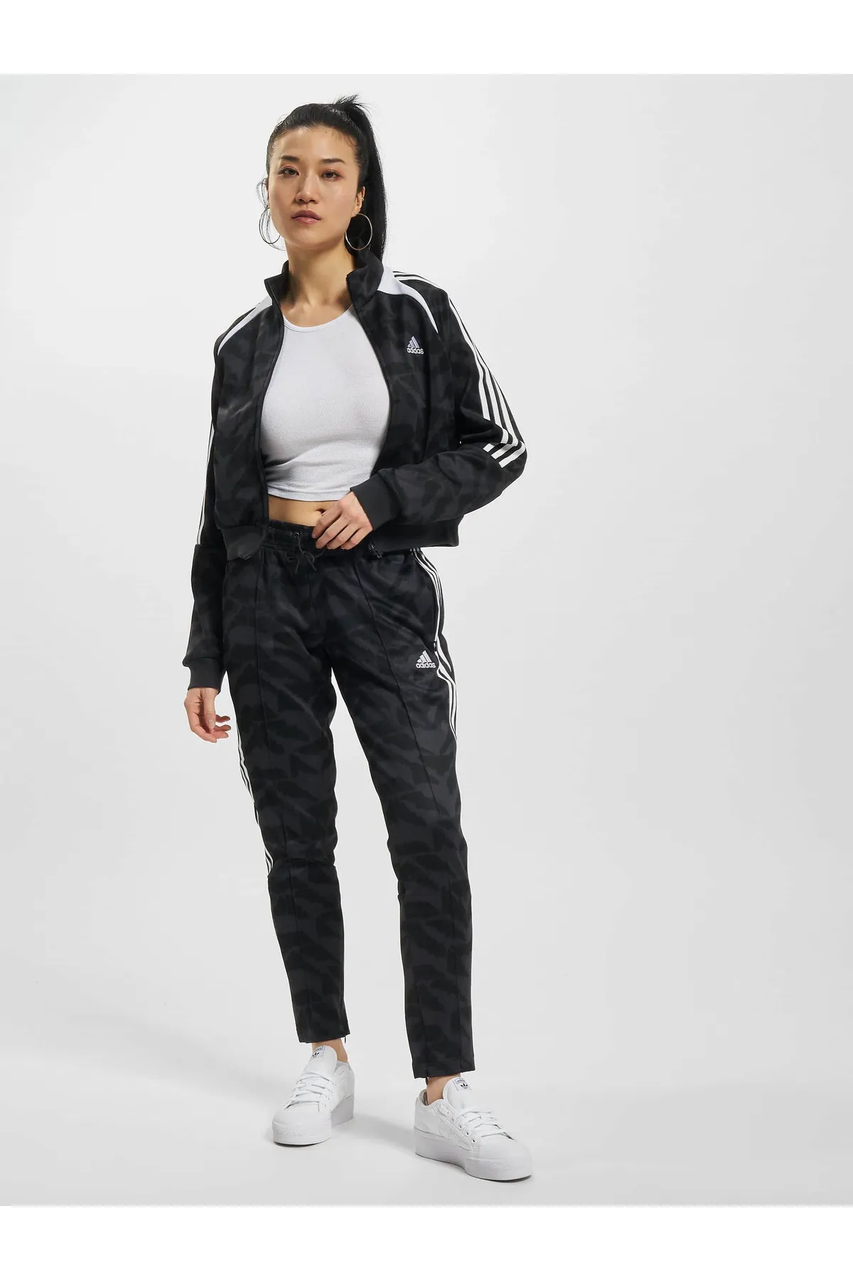 adidas  Jogginghose - Schwarz - Straight