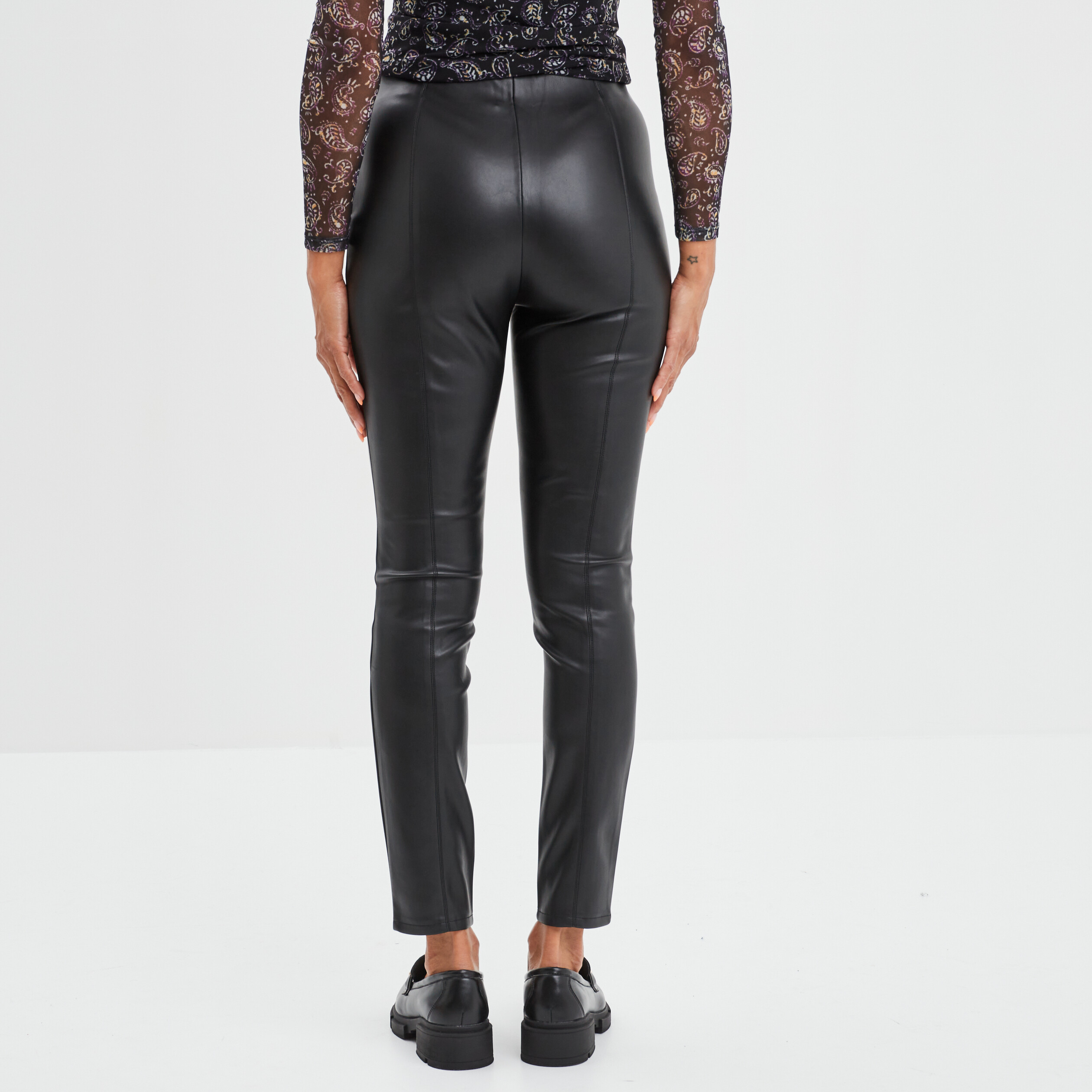 Pantalon jegging slim simili cuir noir femme | La Halle