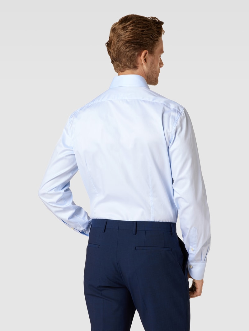 Shaped Fit Business-Hemd mit Haifischkragen in bleu