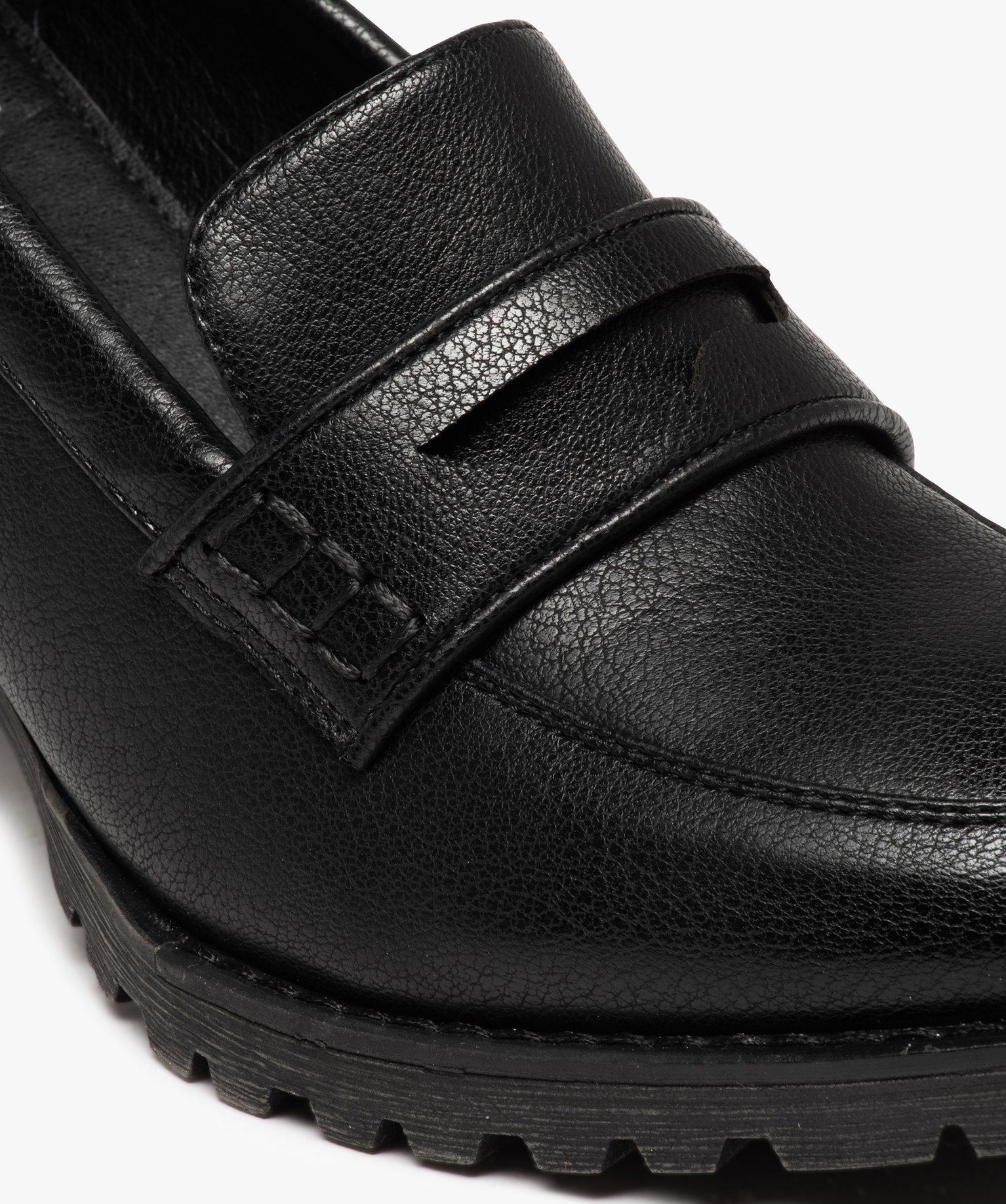 Mocassins femme unis à talon carré noir | GEMO