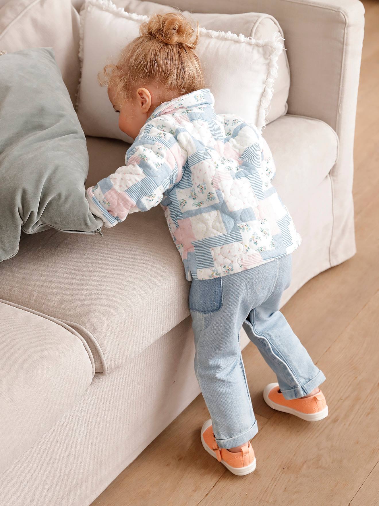 Veste matelassée bébé en gaze de coton blanc