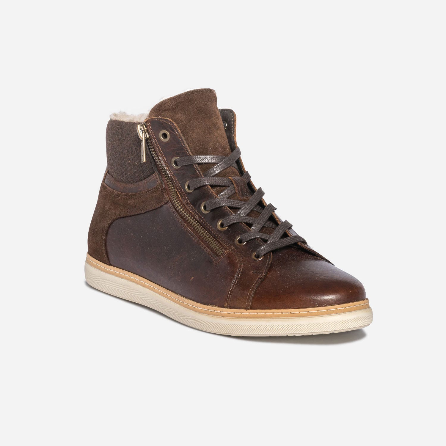 Basket marron en cuir fourrée