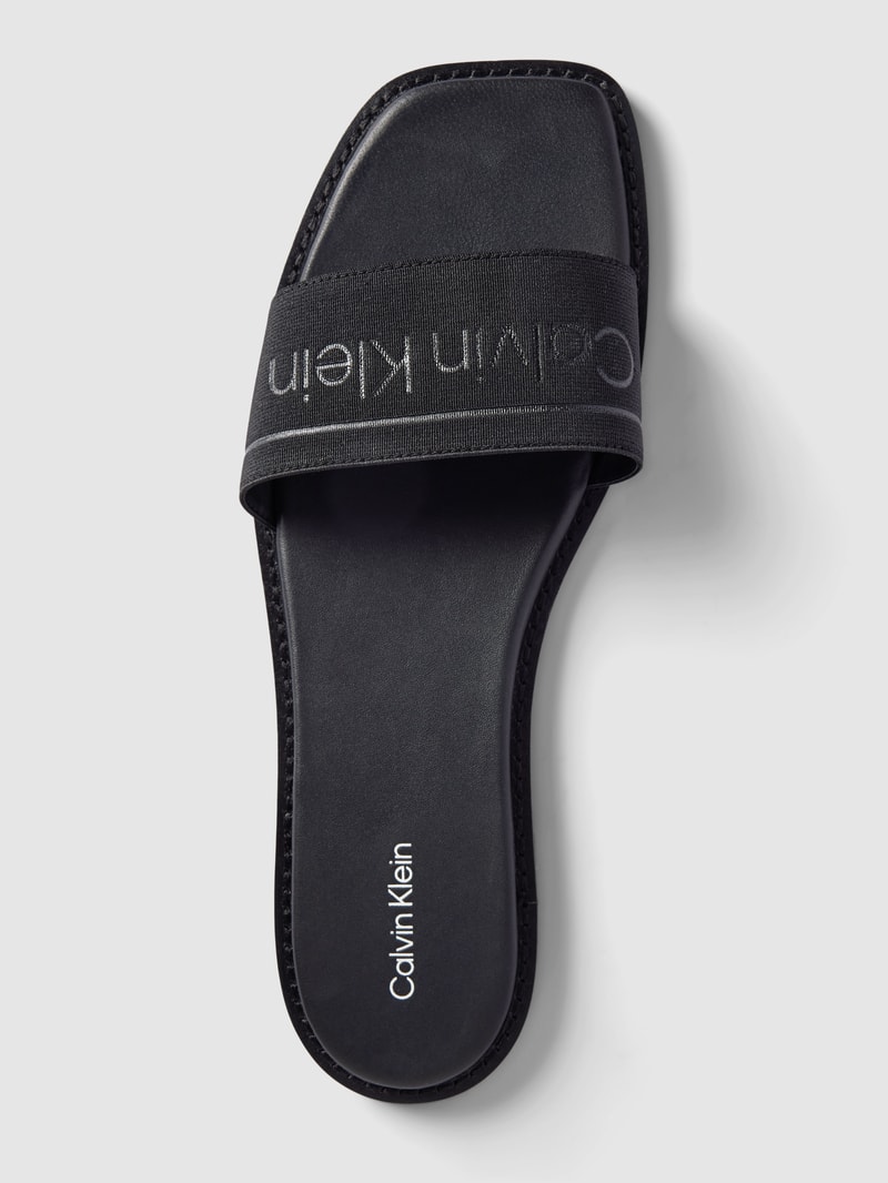 Slides mit Label-Details Modell 'SQUARED' in schwarz