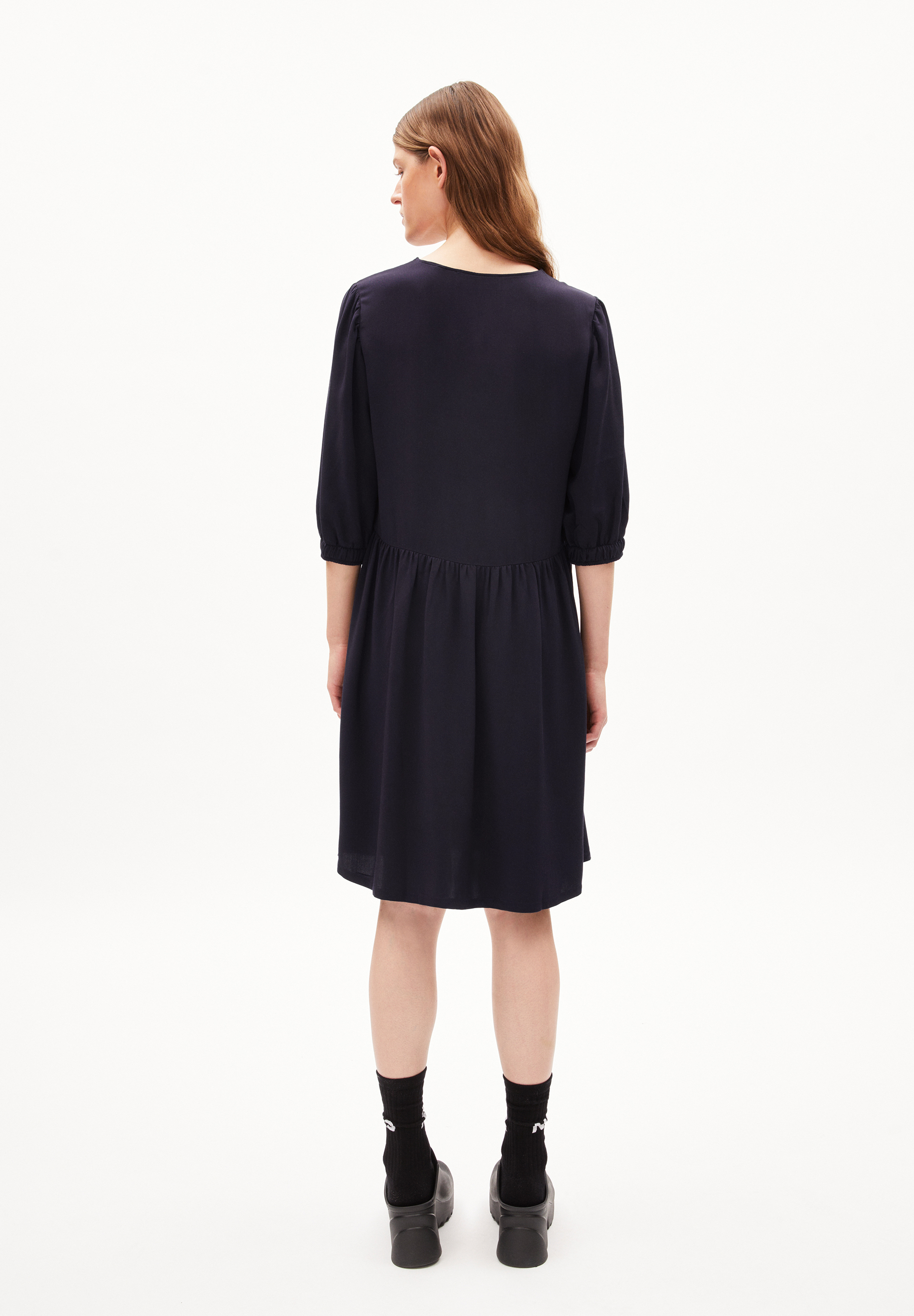 Webkleid Relaxed Fit aus LENZING™ ECOVERO™ Viskose