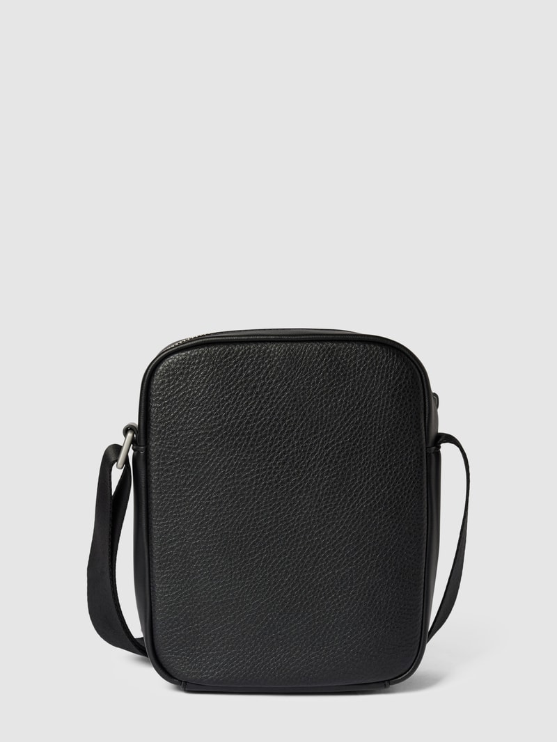 Umhängtasche mit Label-Details Modell 'CENTRAL MINI' in schwarz