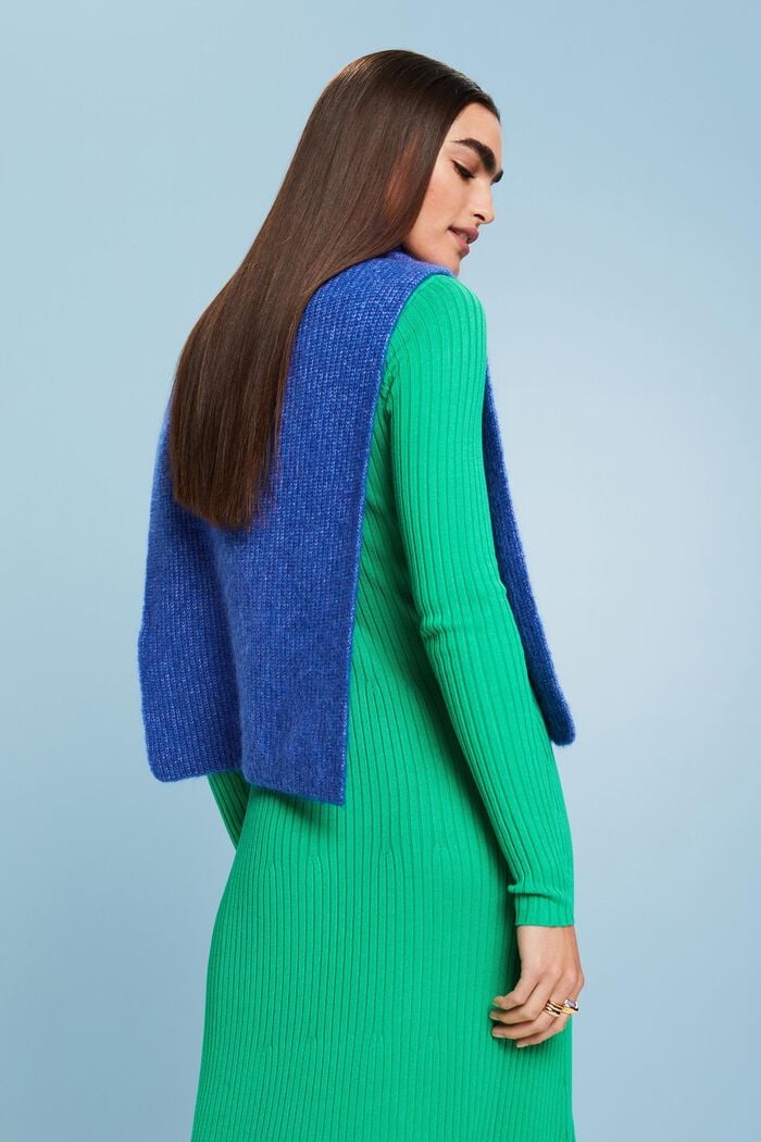 Rollkragen Poncho mit offenen Seiten