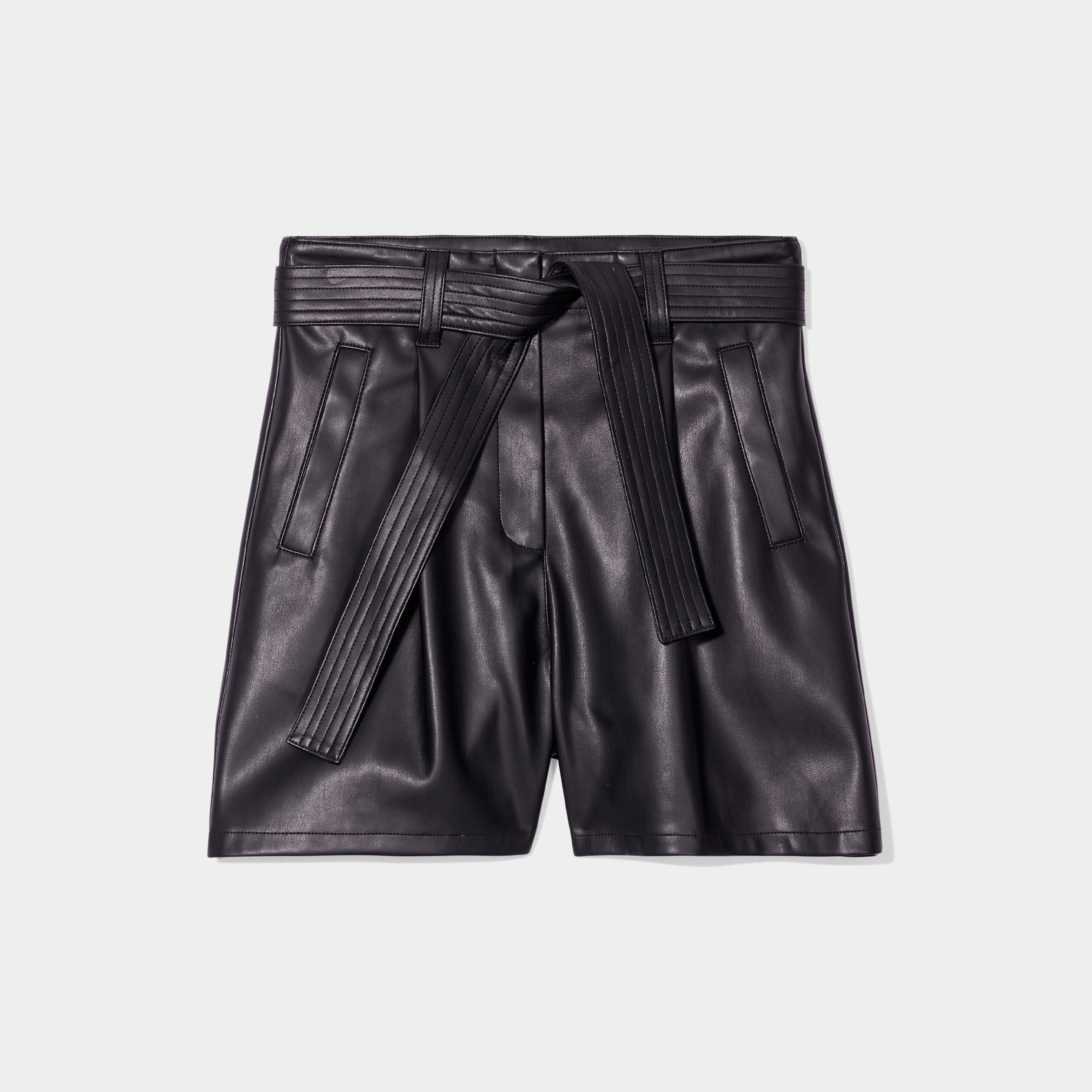Short simili cuir large ceinturé noir femme | La Halle