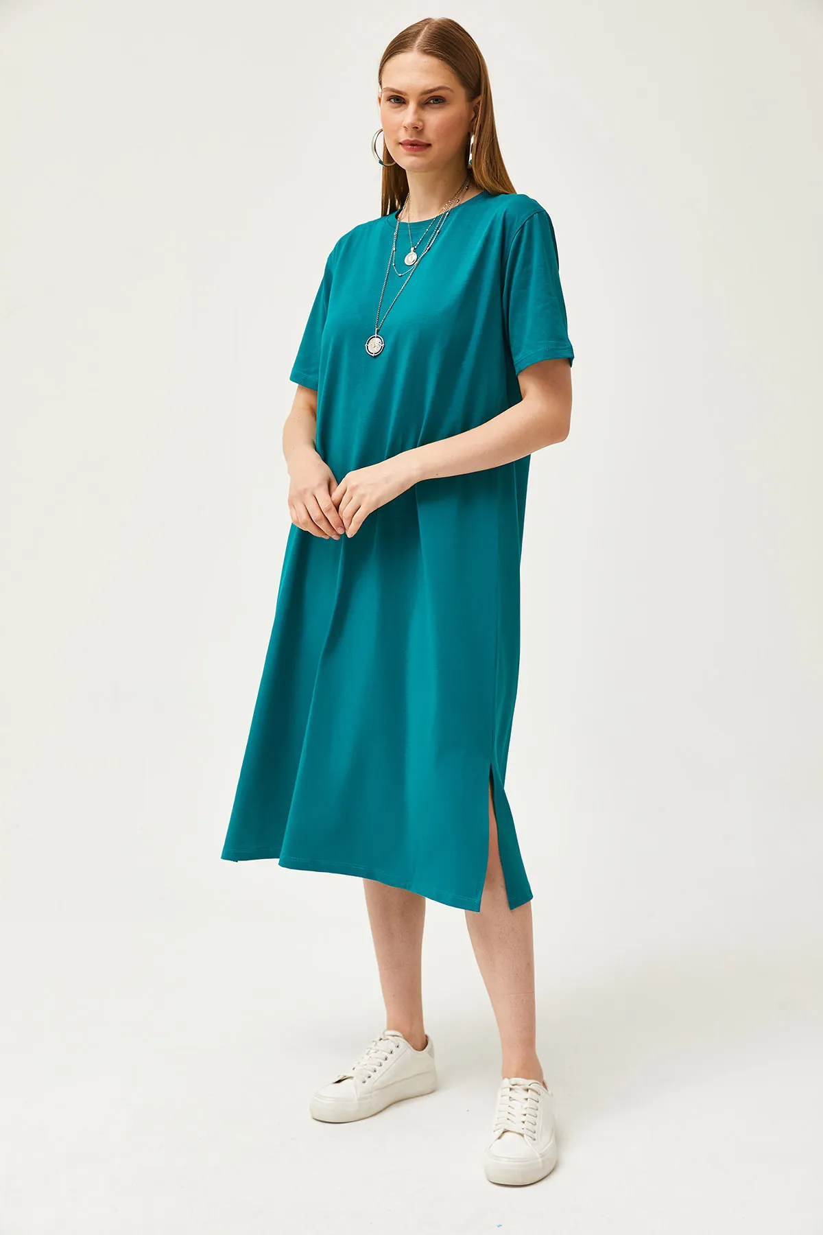 Olalook  Smaragdgrünes, übergroßes Baumwollkleid mit Seitenschlitz für Damen ELB-19001880