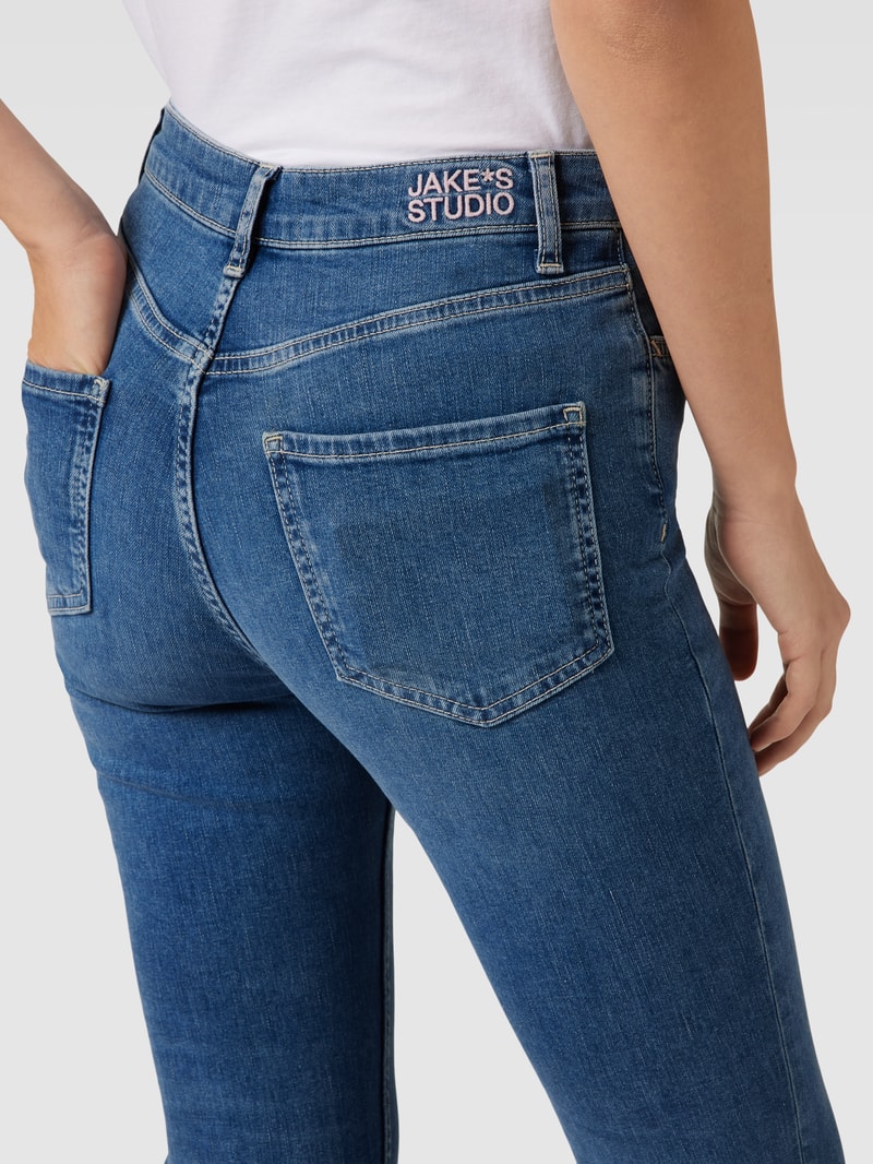Slim Fit Jeans mit Eingrifftaschen in jeans
