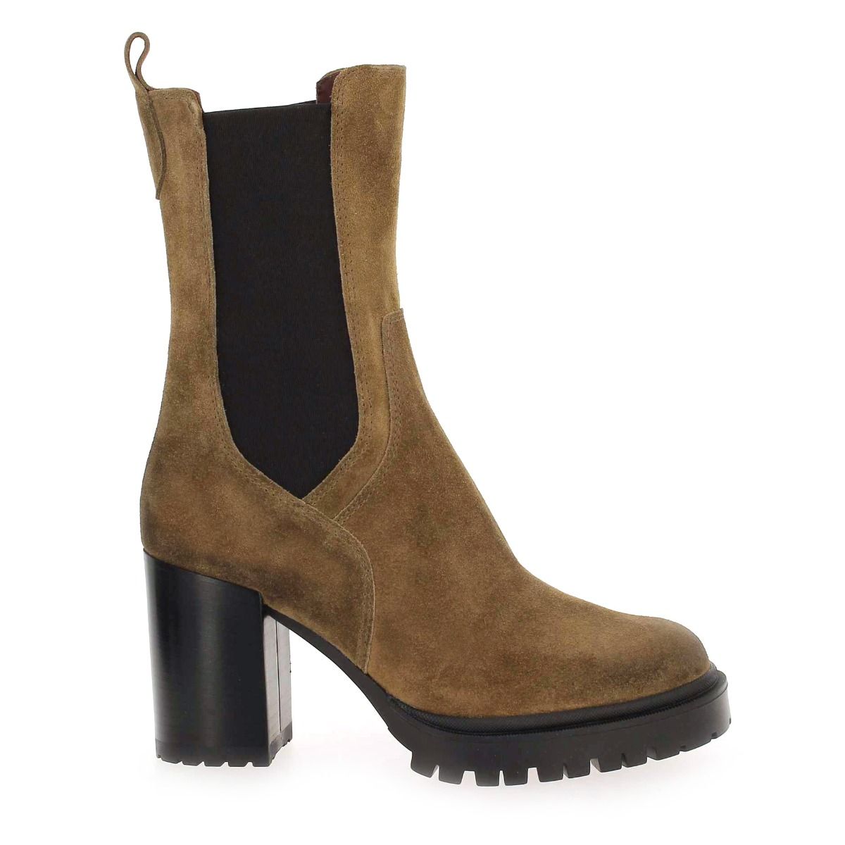 Emanuele Crasto   55003 - camel