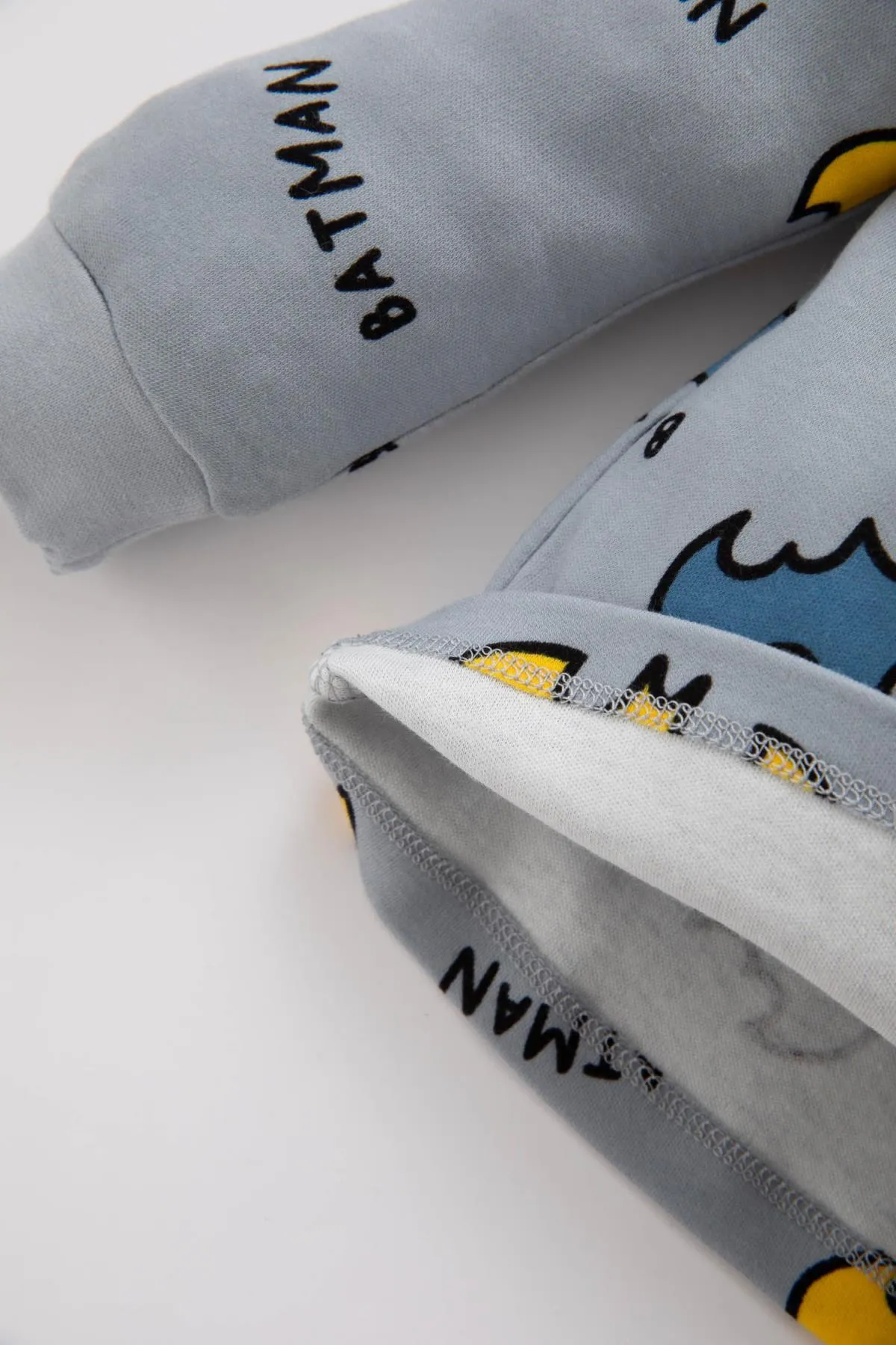DeFacto  Batman-Pyjama-Set mit langen Ärmeln für Babys