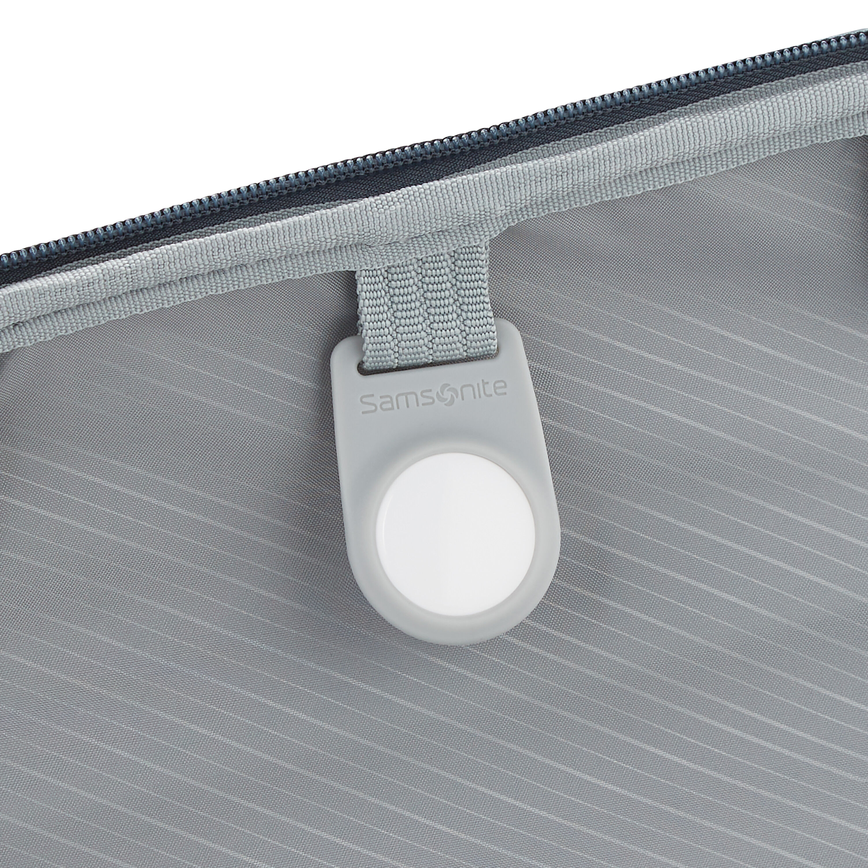 Samsonite ELEVATION™ PLUS SOFTSIDE CARRY-ON SPINNER