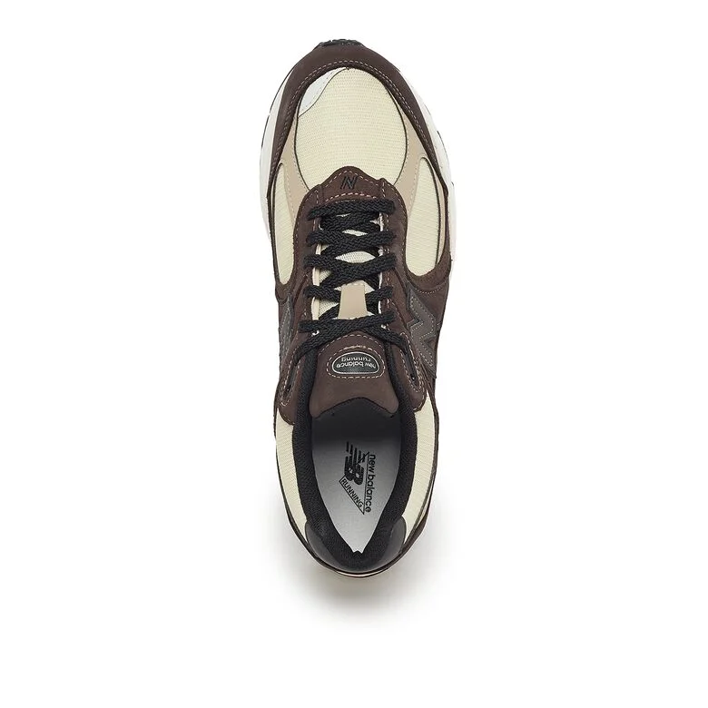 New Balance M2002RXQ schwarz