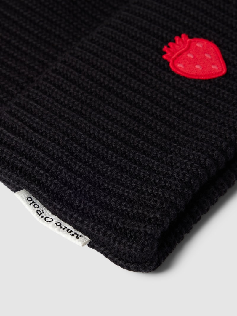Beanie mit Motiv-Stitching in black