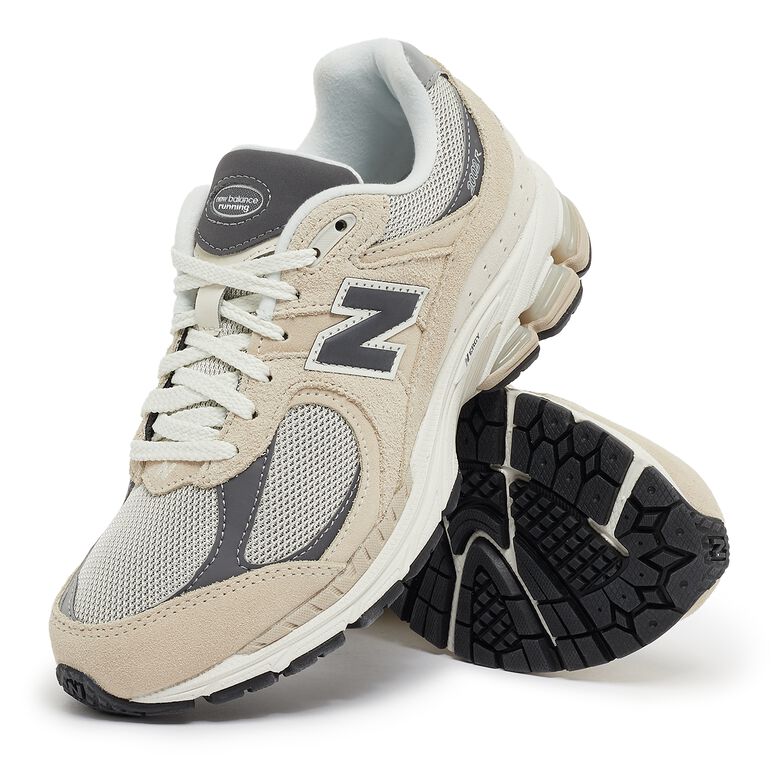 New Balance M2002RFA sandstone