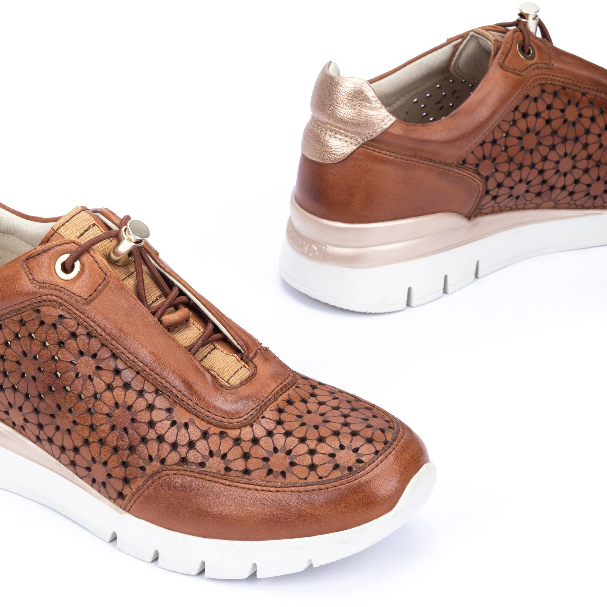 Damskie trampki ze skórzanymi detalami - BRANDY