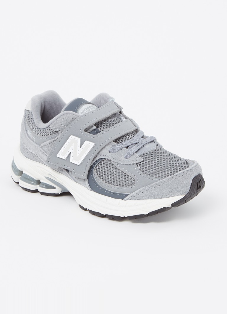 New Balance 2002R -lenkkarit mokkanahkaisilla yksityiskohdilla