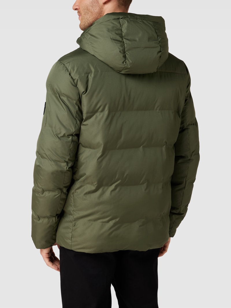 Steppjacke mit Label-Patch Modell 'Zommy' in olivgrün