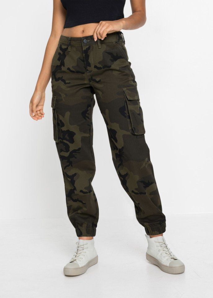 Cargohose mit Camouflage Druck