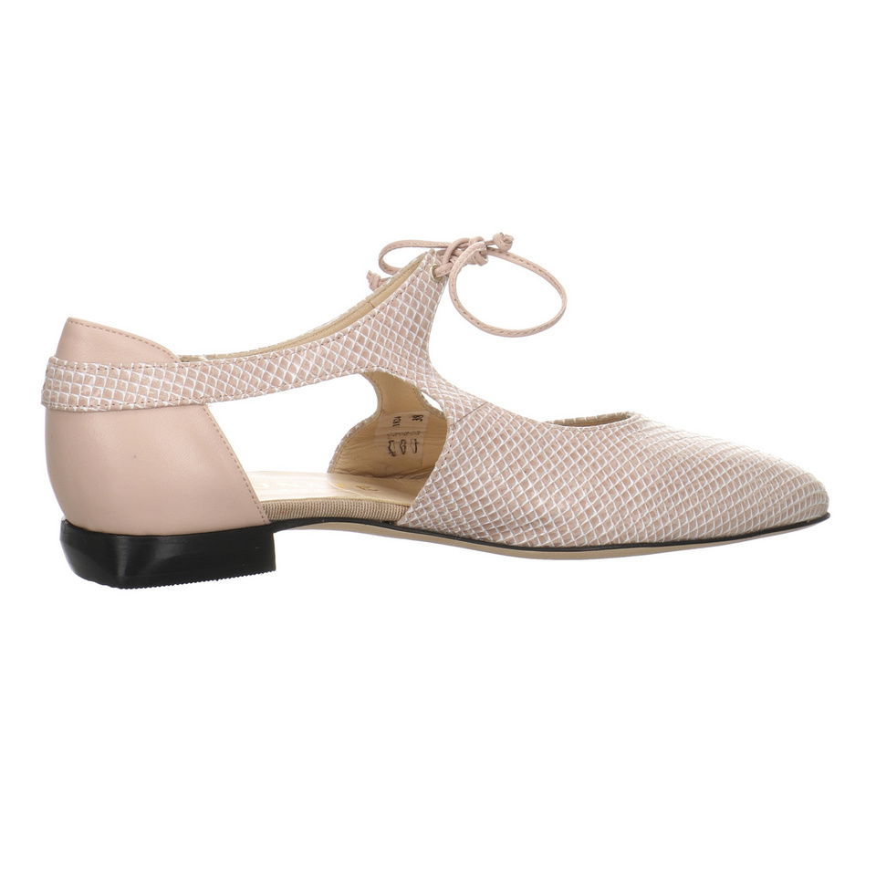 Brunate Ballerina