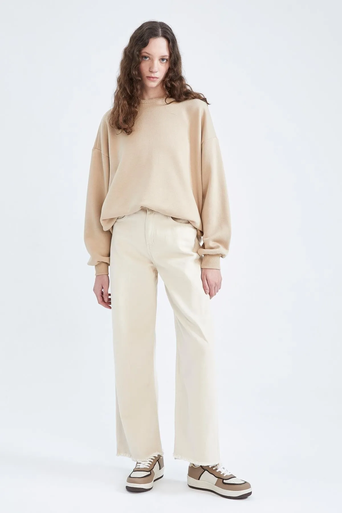 DeFacto  Sweatshirt mit Rundhalsausschnitt in Oversize-Passform