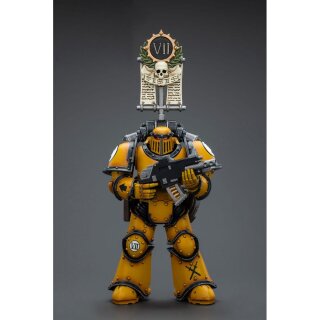 Warhammer The Horus Heresy Actionfigur: Imperial Fists - Legion MkIII Tactical Squad Legionary with Legion Vexilla