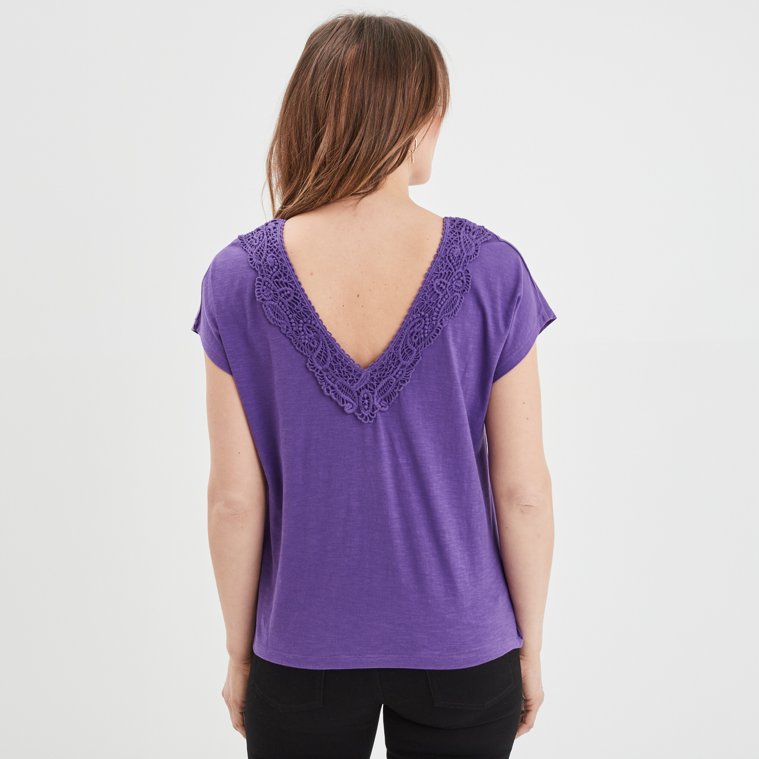 T-shirt col V macramé manches courtes violet femme | La Halle