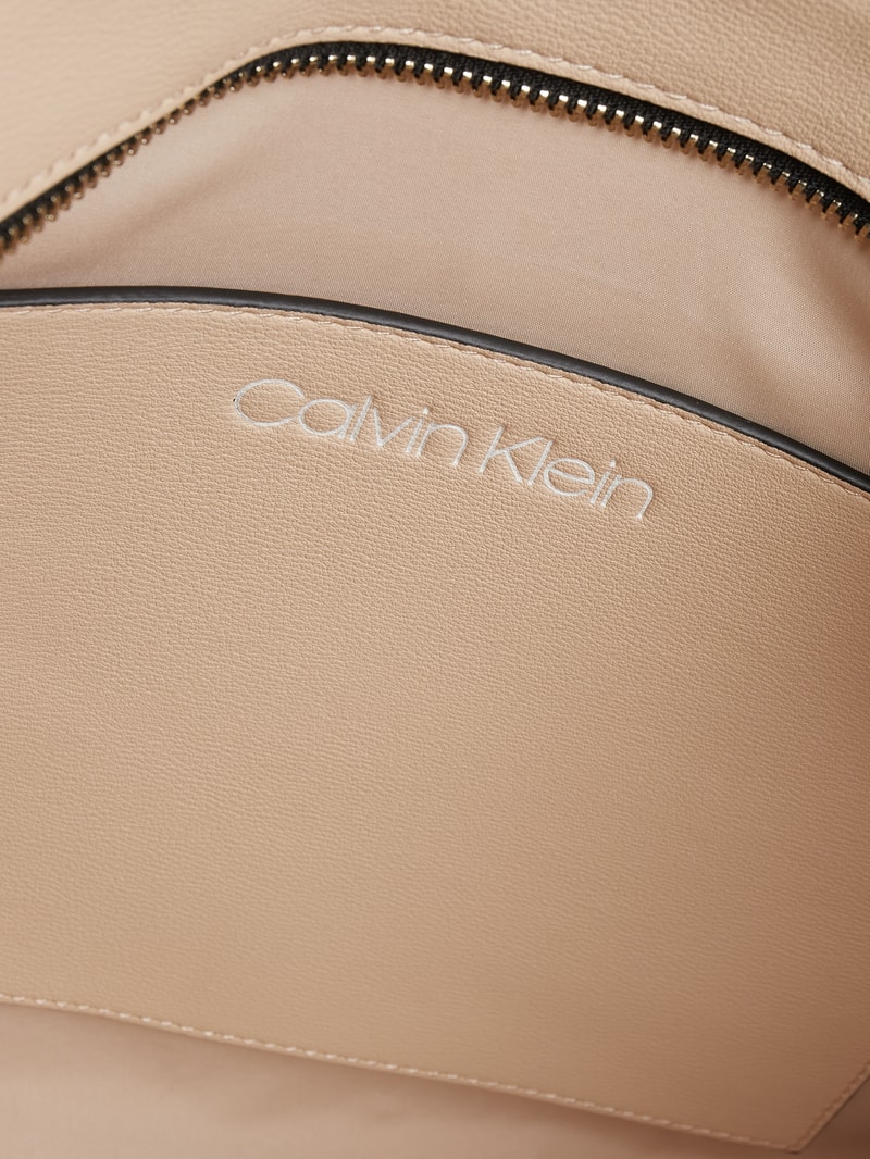 Shopper mit Logo-Muster in mittelbraun