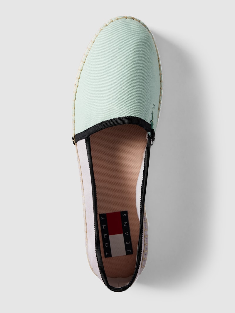 Slip-on-Sneaker mit Logo-Details in mint
