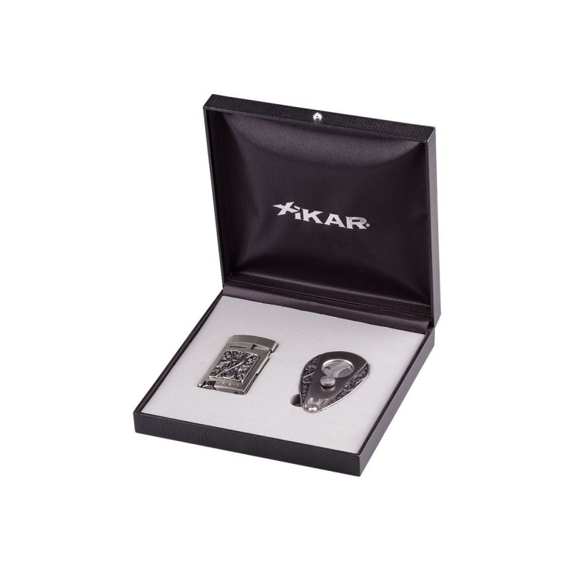 Geschenkbox, Zigarrenschneider und Feuerzeug Xikar Calibre Collection Limited Edition.