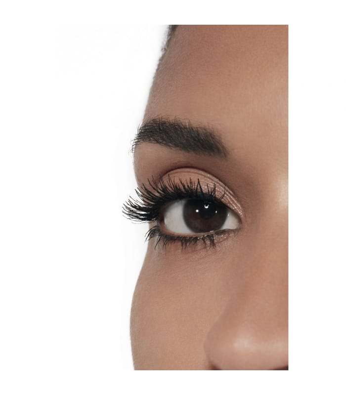 LE VOLUME RÉVOLUTION DE CHANEL-Mascara volume extrême. Brosse imprimée en 3d