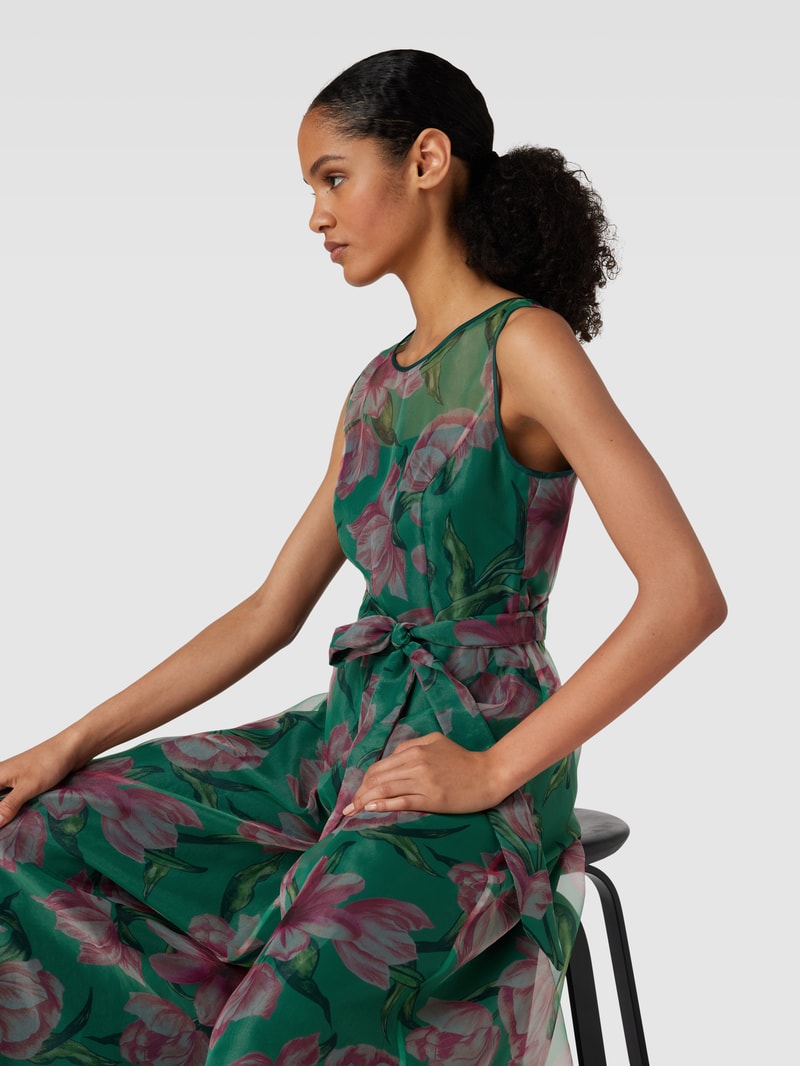 Jumpsuit mit Bindegürtel in grün