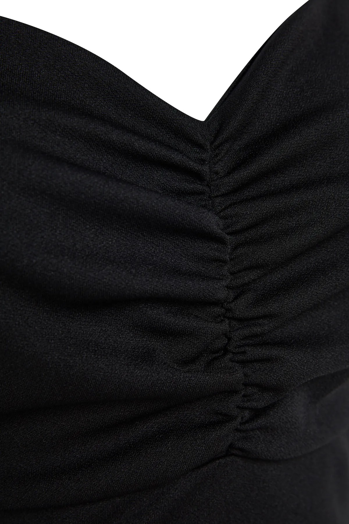 Trendyol Curve  Schwarzes Strickkleid mit Herzkragen TBBSS23AH00076