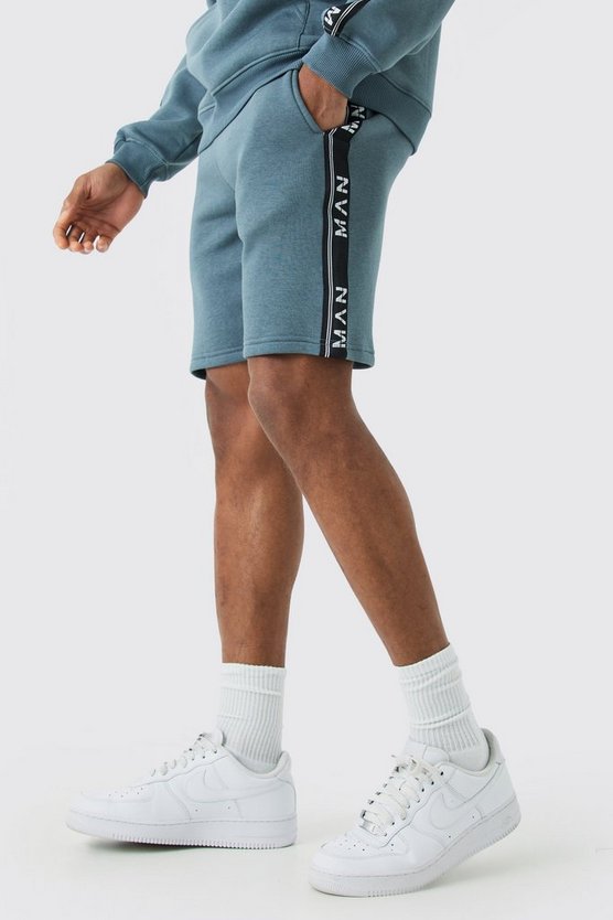 Mittellange Slim-Fit Man Shorts